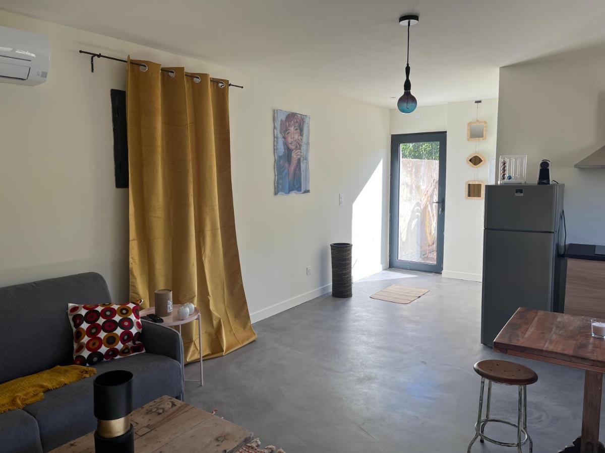 Studio Dans Les Alpilles Apartment Fontvieille Luaran gambar