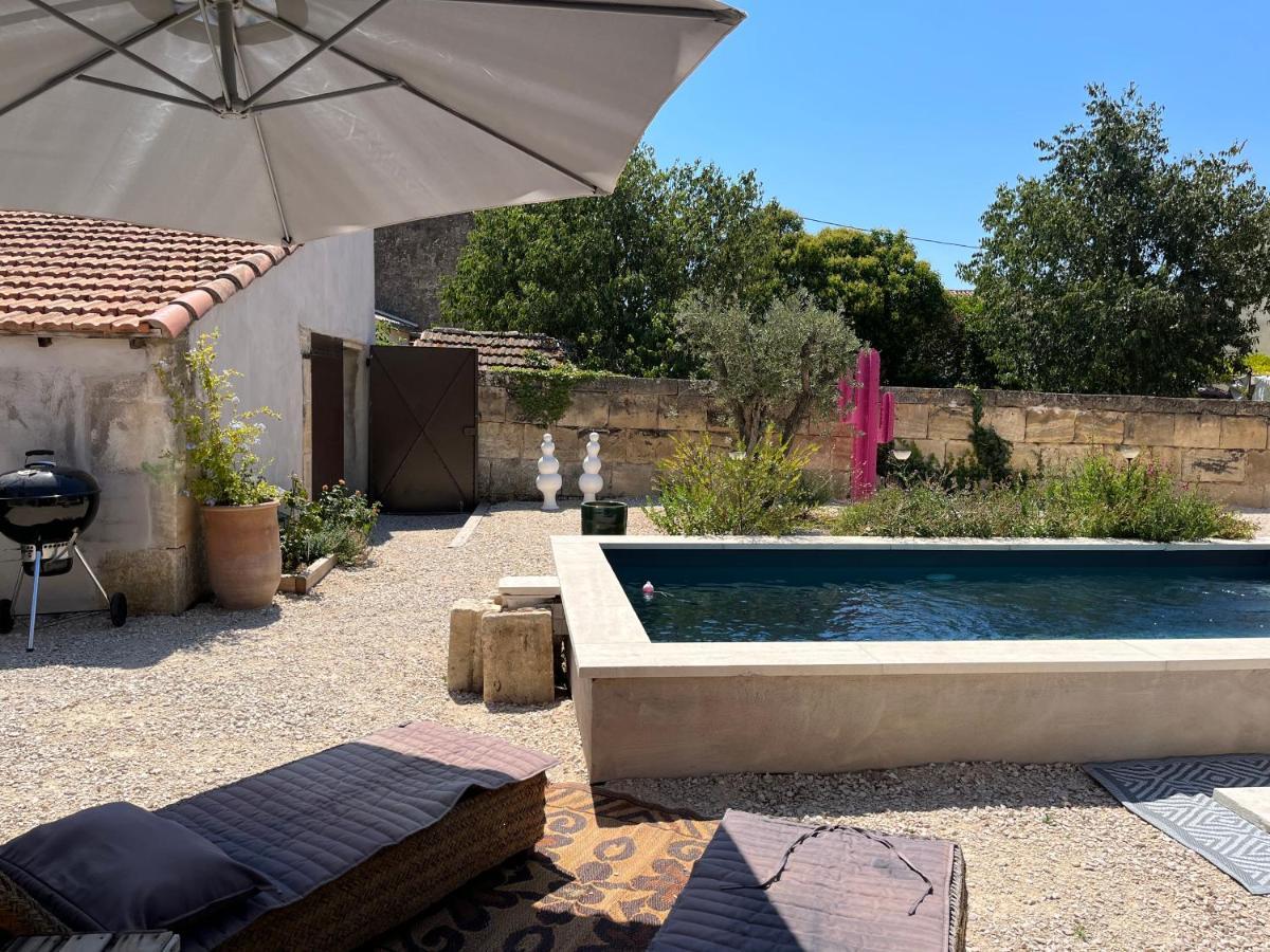 Studio Dans Les Alpilles Apartment Fontvieille Luaran gambar