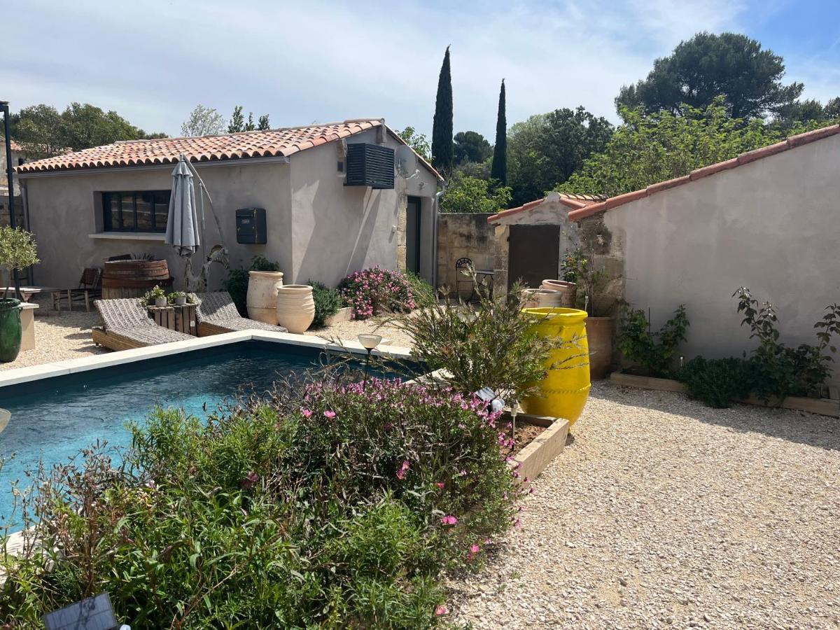 Studio Dans Les Alpilles Apartment Fontvieille Luaran gambar